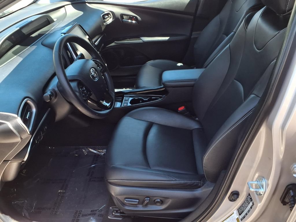 Used 2020 Toyota Prius Prime XLE FWD image 16