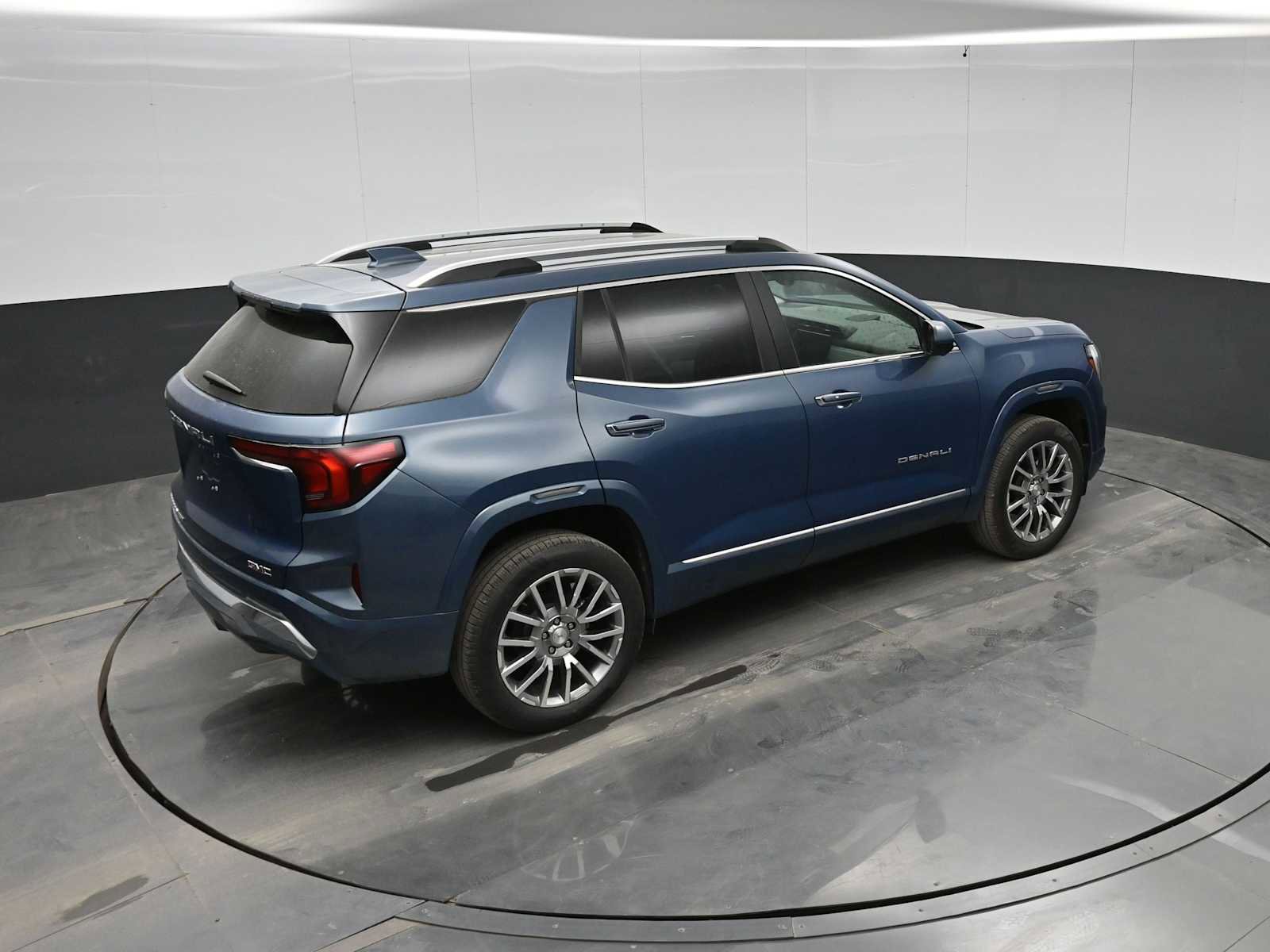 New 2026 GMC Terrain Denali AWD/4WD image 30