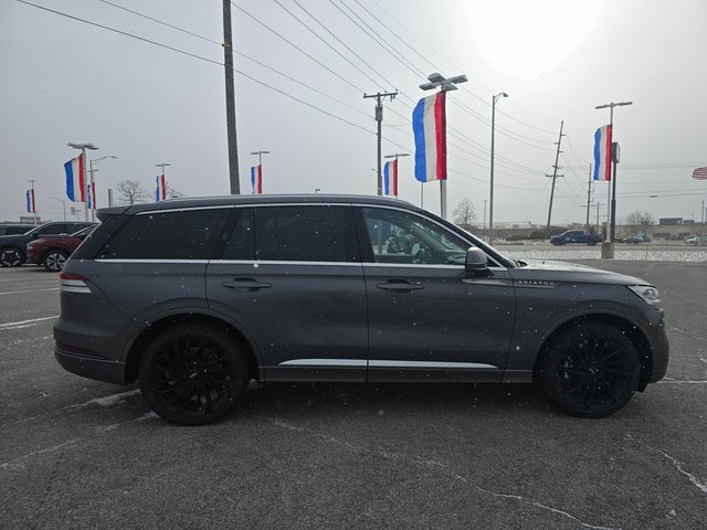 Used 2021 Lincoln Aviator Reserve w/ Equipment Group 210A image 3