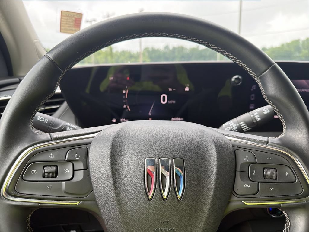 Used 2025 Buick Encore GX Preferred AWD/4WD image 11