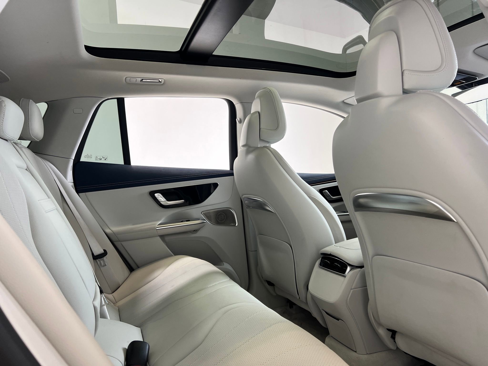 Used 2024 Mercedes-Benz EQE 350+ 4MATIC SUV w/ AMG Line Exterior Package image 23