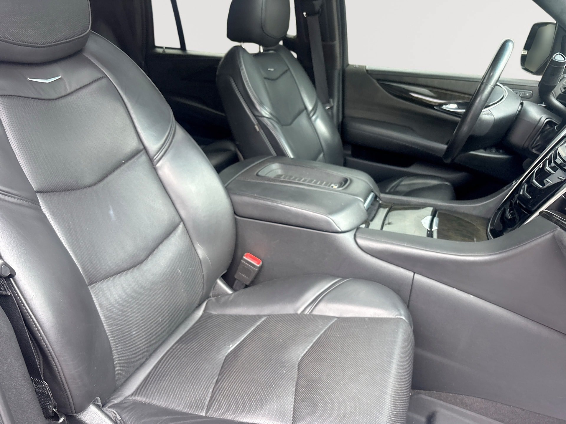 Used 2020 Cadillac Escalade Platinum AWD/4WD image 28