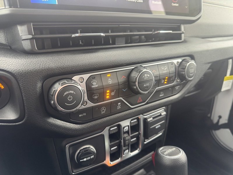 New 2026 Jeep Gladiator Sport image 21