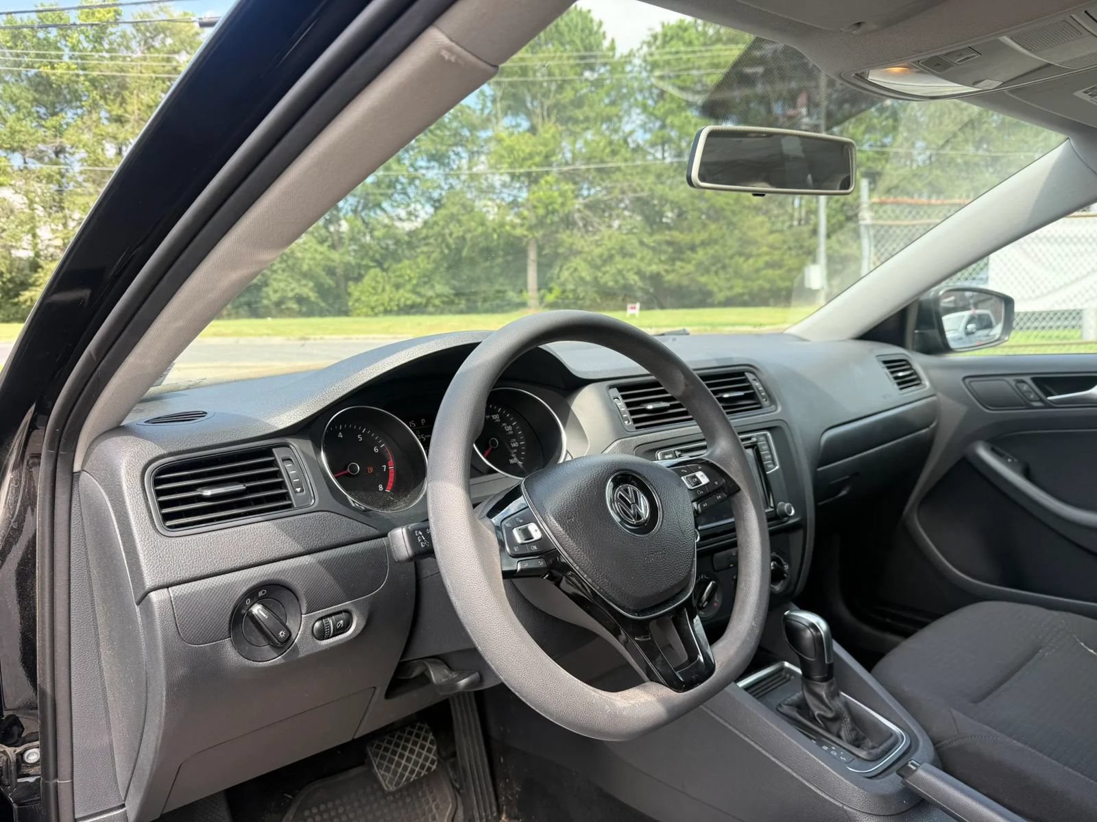 Used 2016 Volkswagen Jetta S FWD image 10