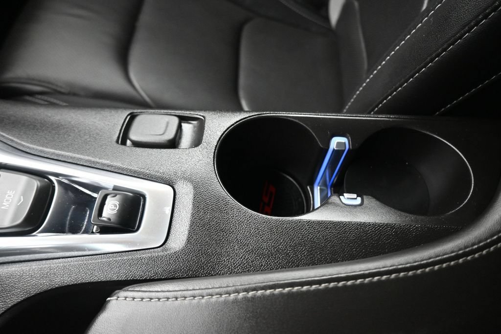 Used 2018 Chevrolet Camaro SS RWD image 24