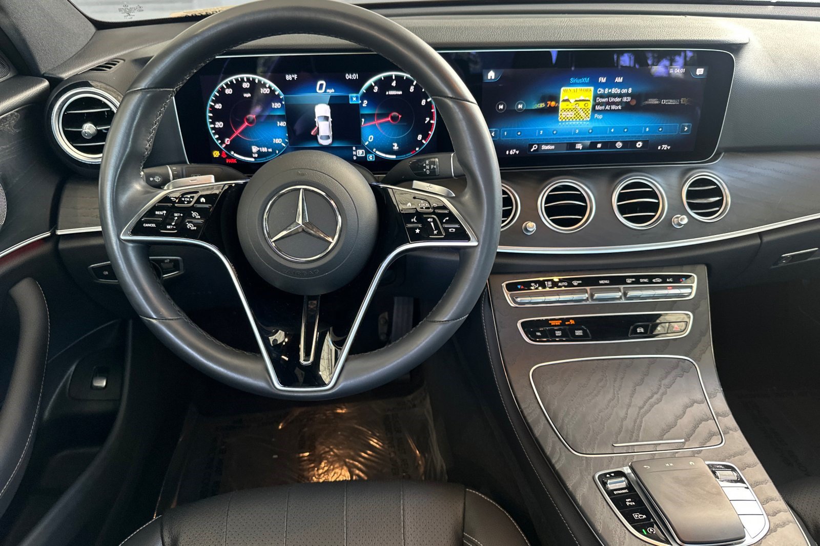 Used 2022 Mercedes-Benz E 350 Sedan image 18
