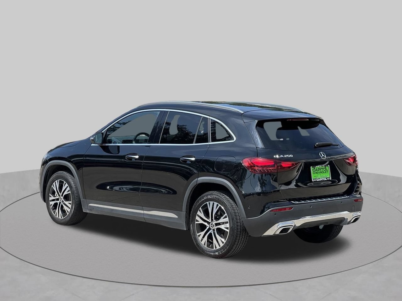Used 2025 Mercedes-Benz GLA 250 image 3