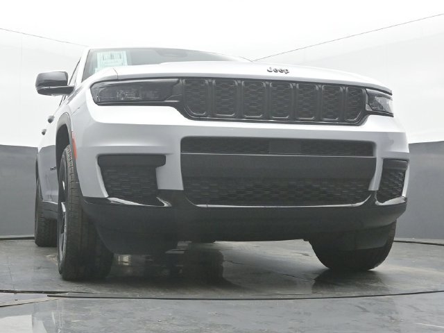 Used 2024 Jeep Grand Cherokee L Laredo AWD/4WD image 55