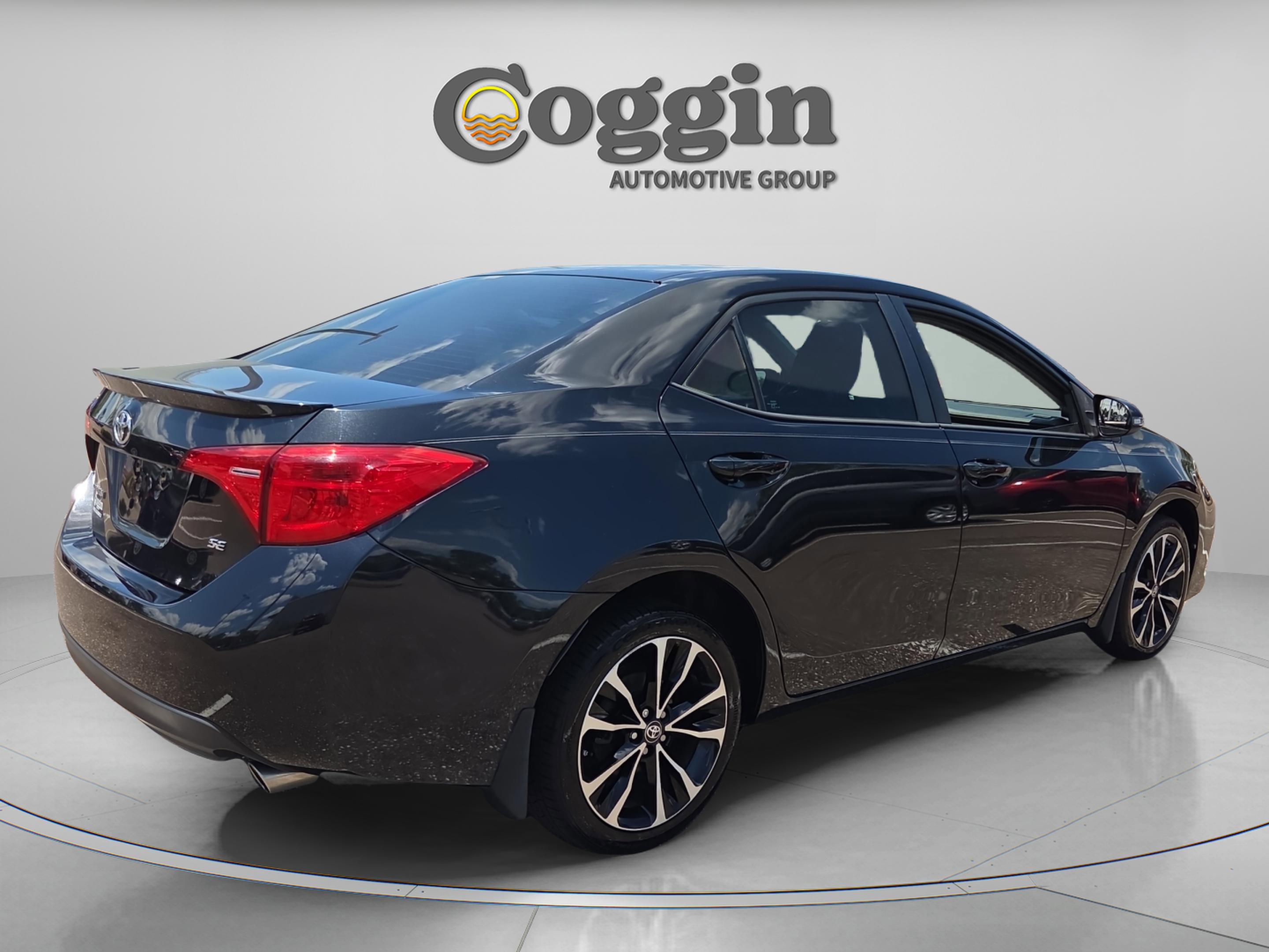 Used 2017 Toyota Corolla SE FWD image 5