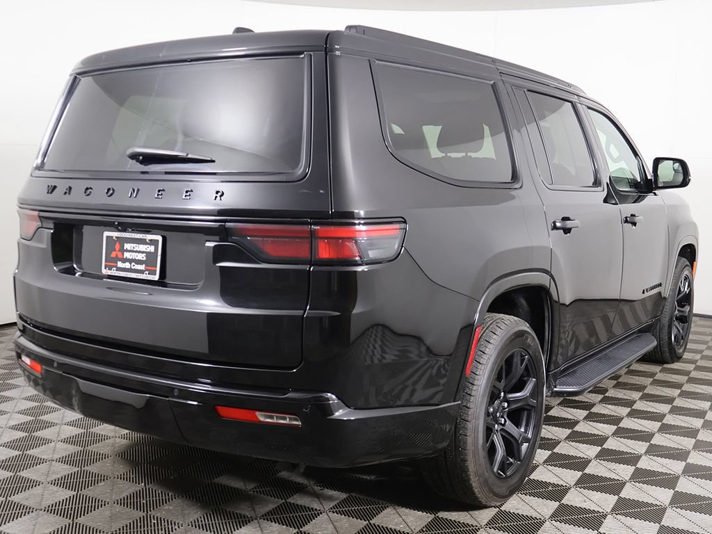 Used 2024 Jeep Wagoneer Series II AWD/4WD image 15