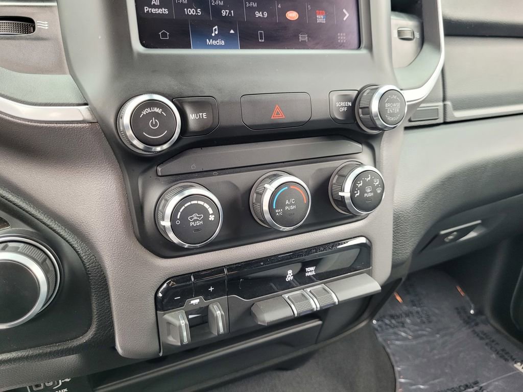 Used 2024 RAM 2500 Big Horn w/ Bed Utility Group image 19