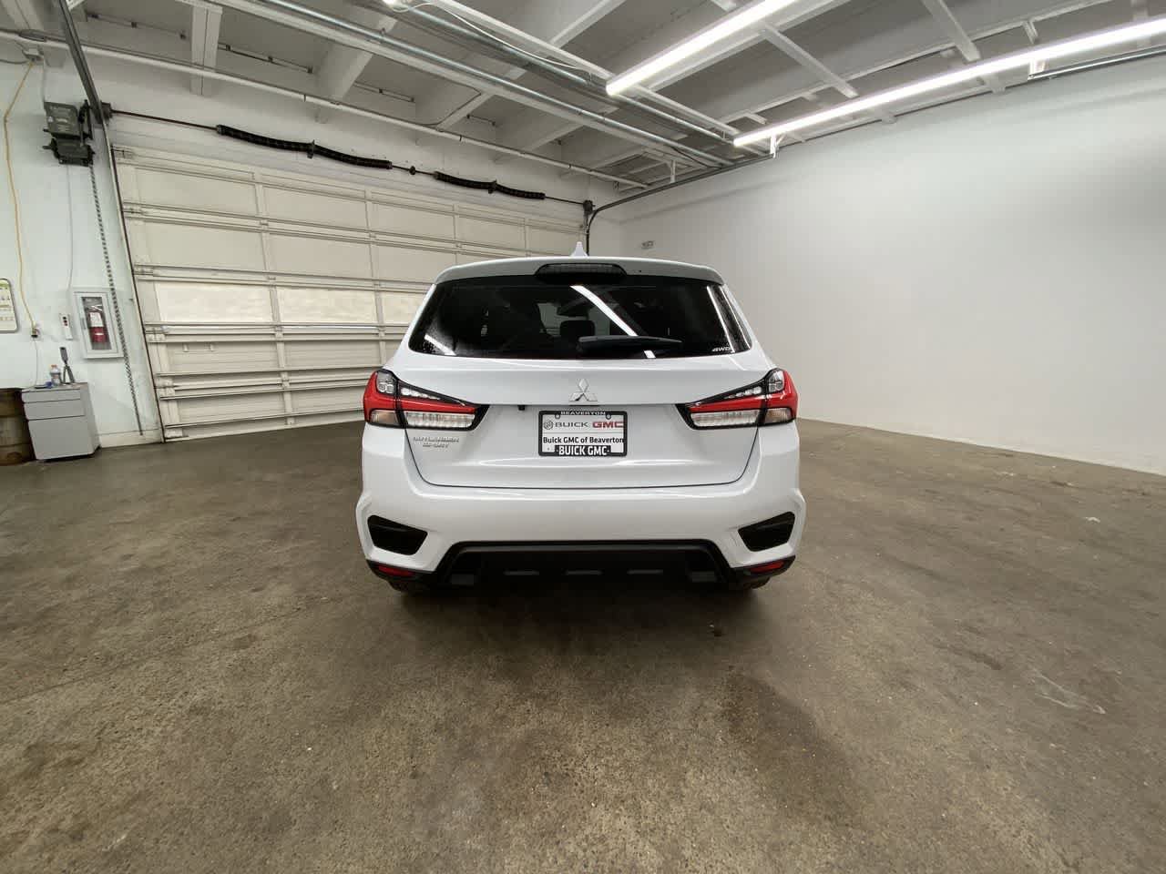 Used 2025 Mitsubishi Outlander Sport ES AWD/4WD image 5