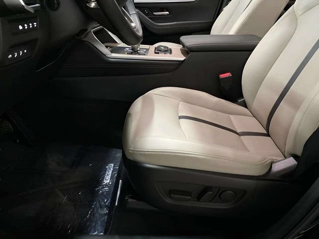 Used 2026 MAZDA CX-90 3.3 Turbo w/ Preferred Package AWD/4WD image 45