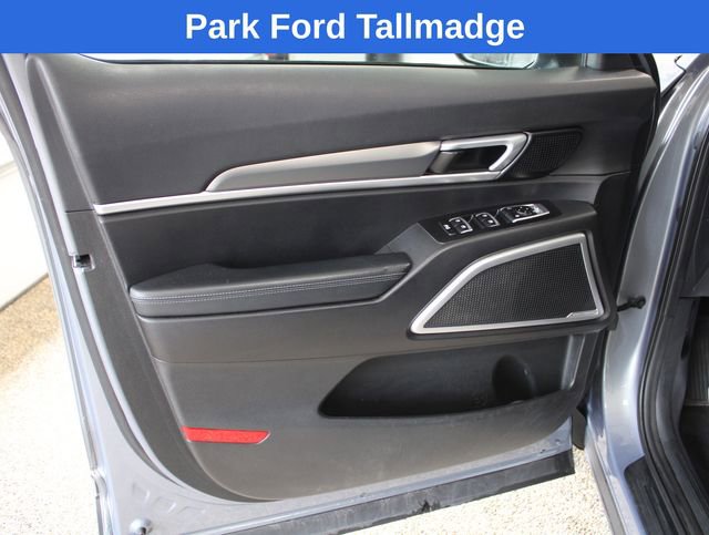 Used 2020 Kia Telluride S w/ S 8 Passenger Seating Package image 11