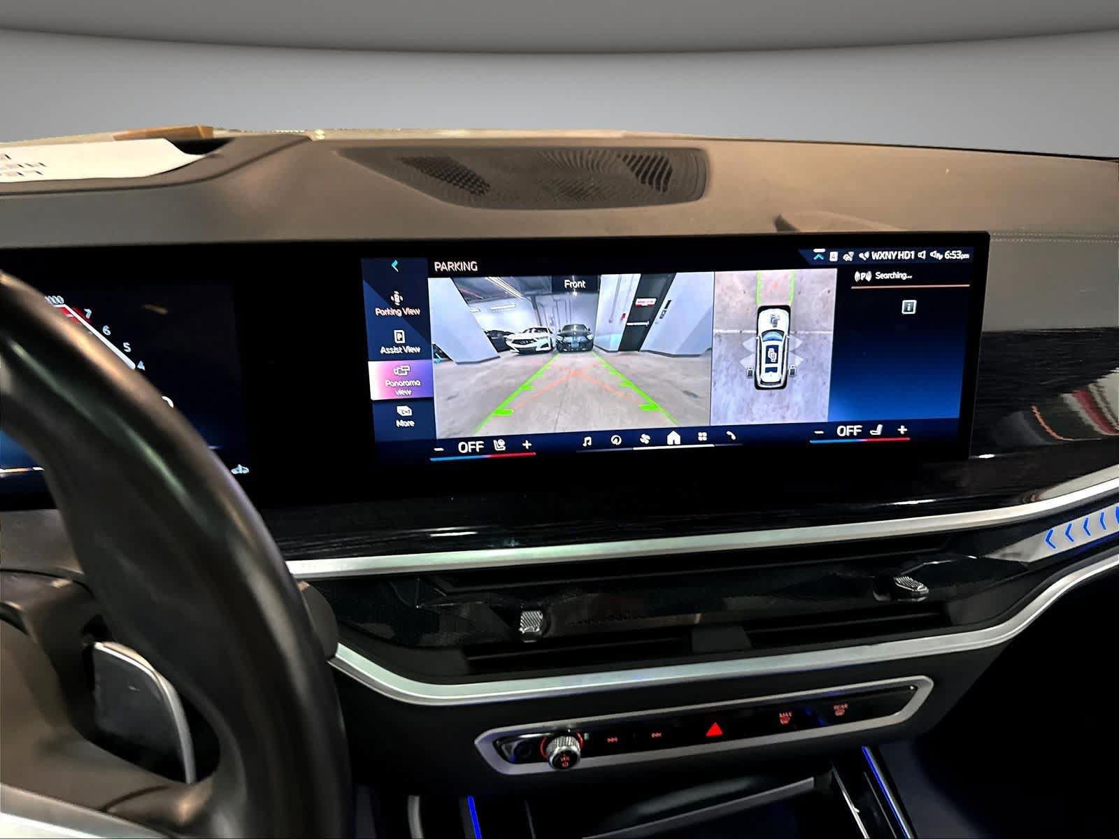 Used 2024 BMW X7 xDrive40i w/ M Sport Package AWD/4WD image 16