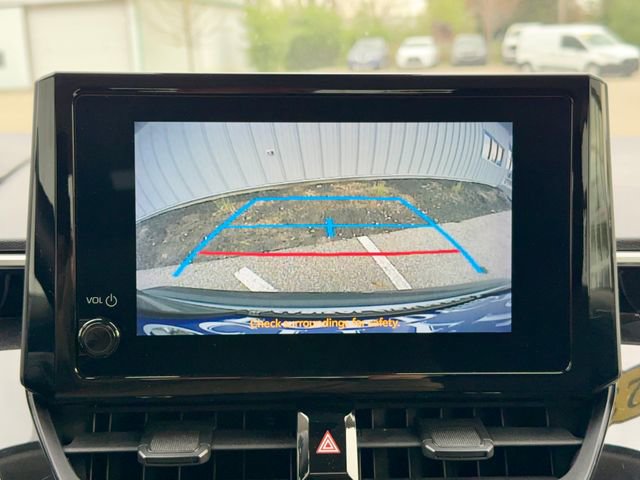 Used 2023 Toyota Corolla LE image 20