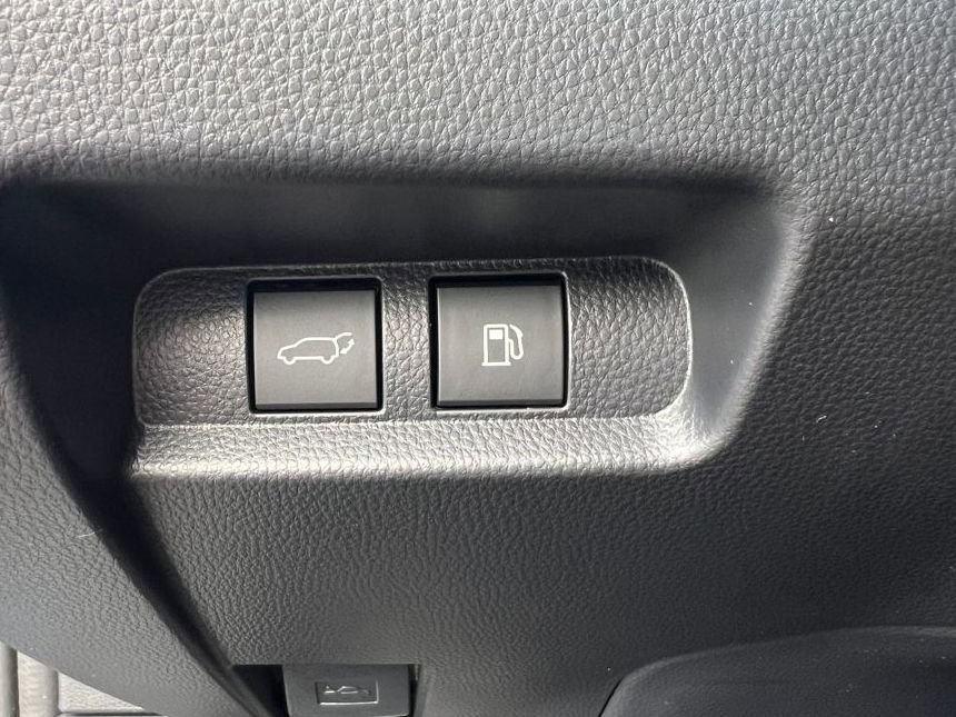 New 2026 Toyota Crown Signia image 34