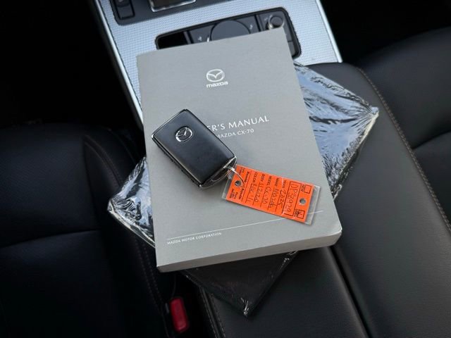 Used 2025 MAZDA CX-70 3.3 Turbo w/ Preferred Package image 5