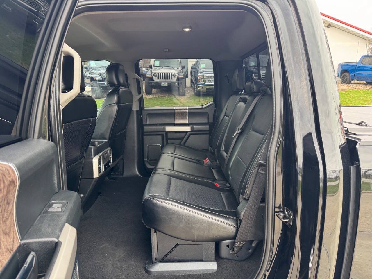 Used 2018 Ford F250 Lariat w/ Chrome Package AWD/4WD image 12