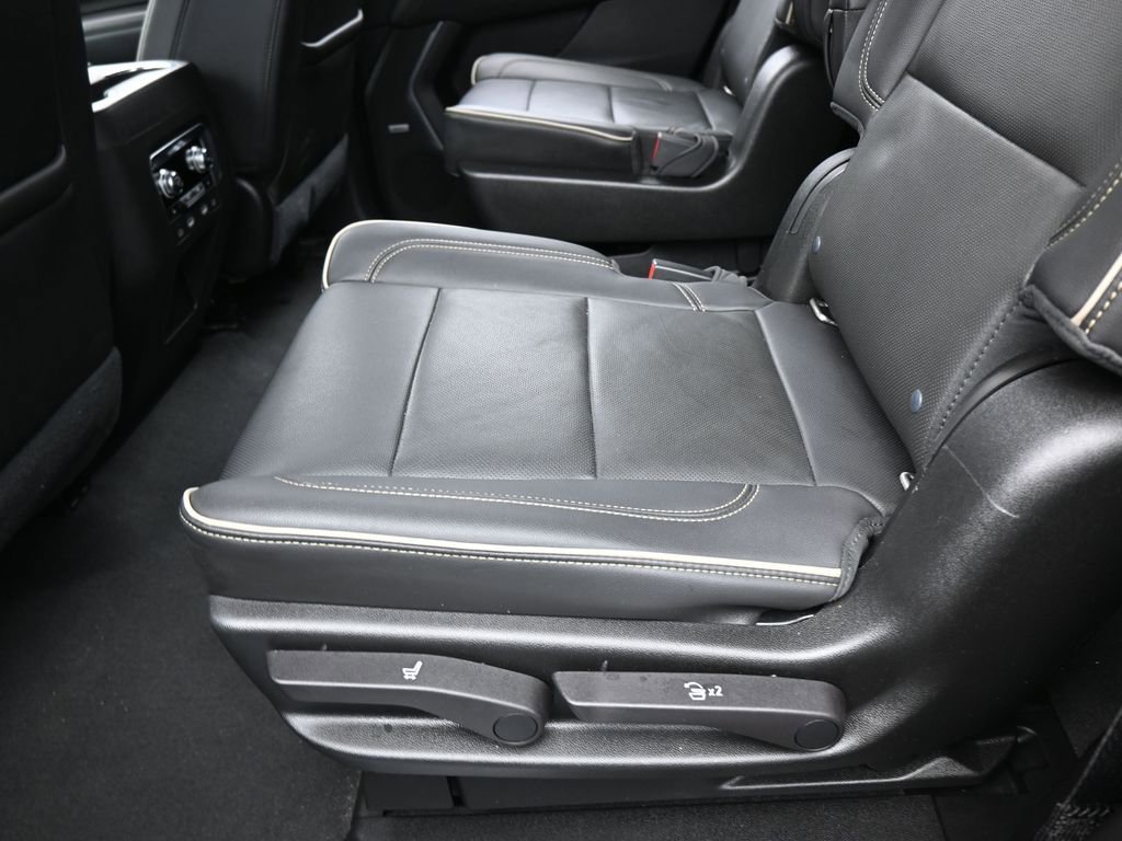 Used 2021 GMC Yukon SLT w/ SLT Luxury Plus Package image 38