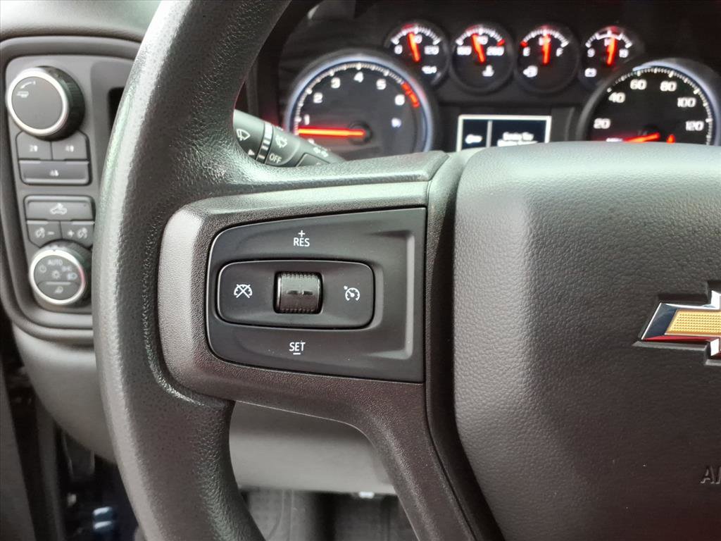 Used 2020 Chevrolet Silverado 2500 Custom w/ Custom Value Package image 16