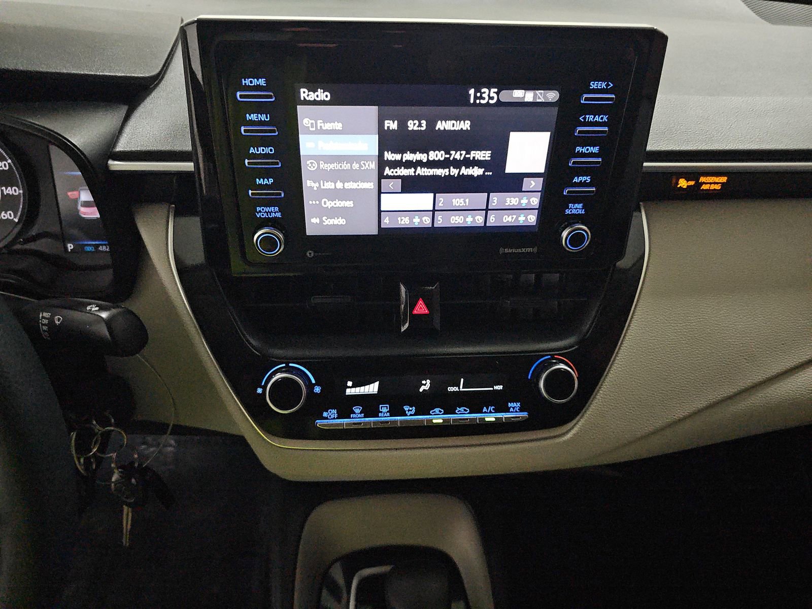 Used 2021 Toyota Corolla L FWD image 14