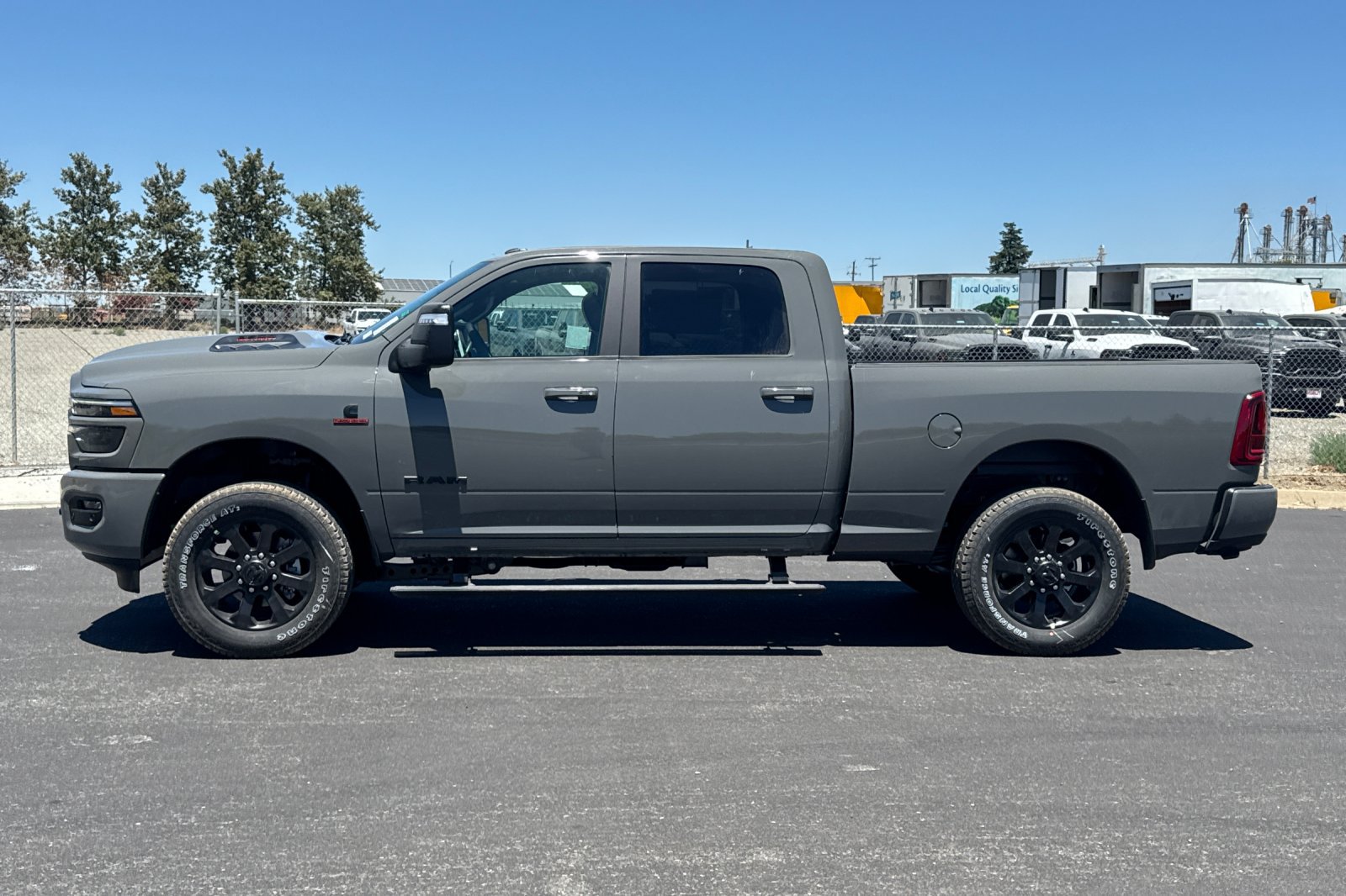 New 2026 RAM 3500 Laramie AWD/4WD image 6