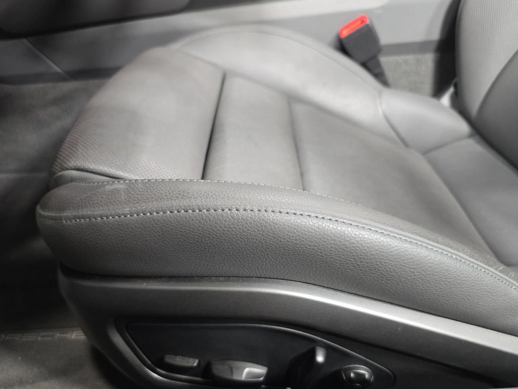 Used 2021 Porsche 911 Carrera RWD image 23