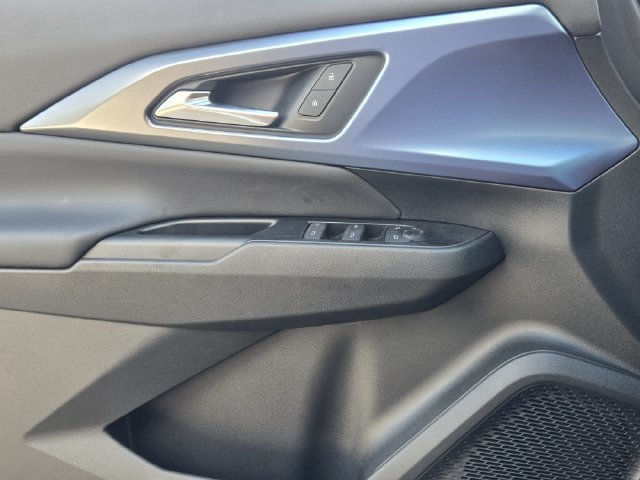 Certified 2024 Chevrolet Equinox EV LT FWD image 16