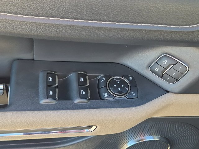 Used 2024 Ford Expedition XLT AWD/4WD image 14
