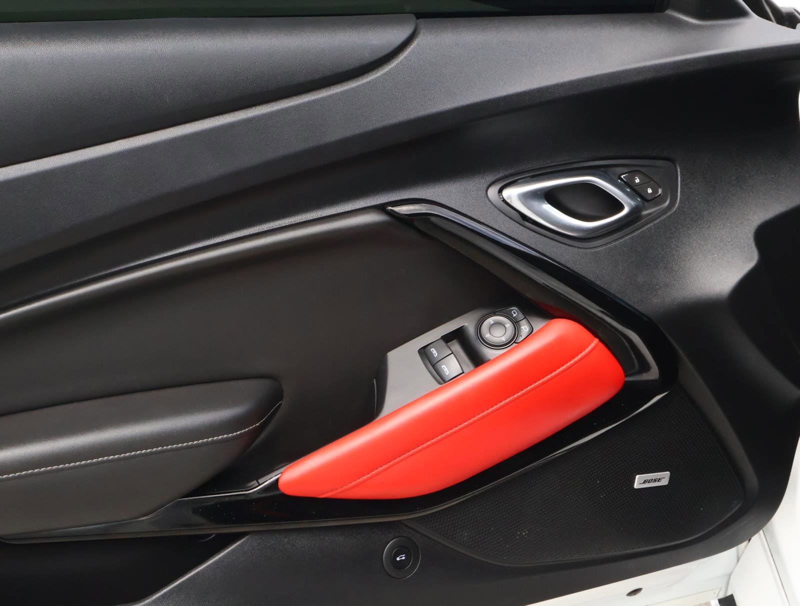 Used 2020 Chevrolet Camaro LT w/ Redline Edition RWD image 12