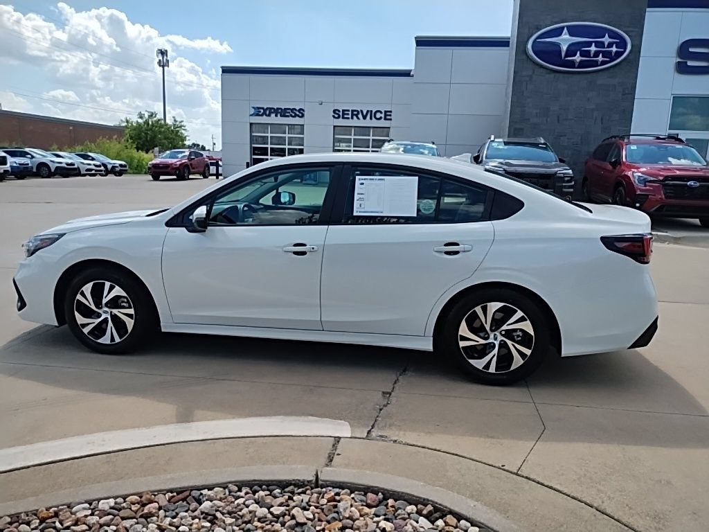 Used 2025 Subaru Legacy Premium w/ Popular Package #1A AWD/4WD image 8