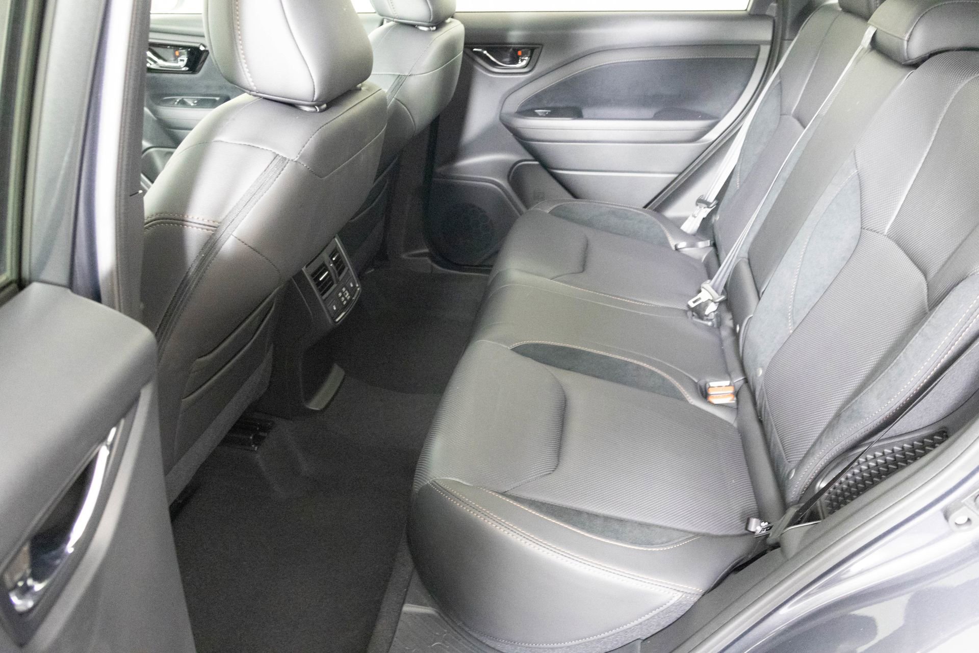 Used 2025 Subaru Forester Touring image 27