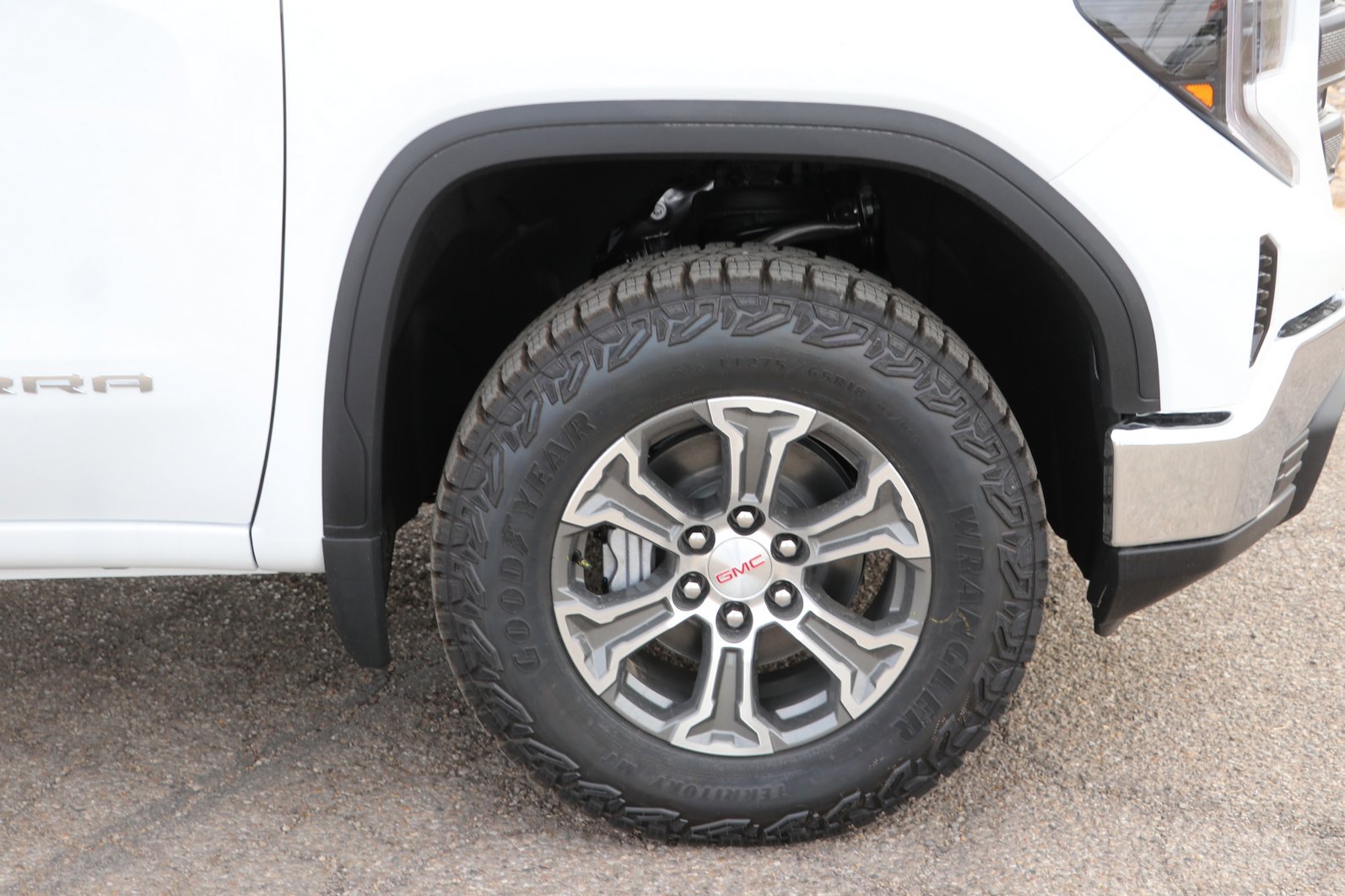 New 2026 GMC Sierra 1500 Pro w/ X31 Off-Road Package image 9