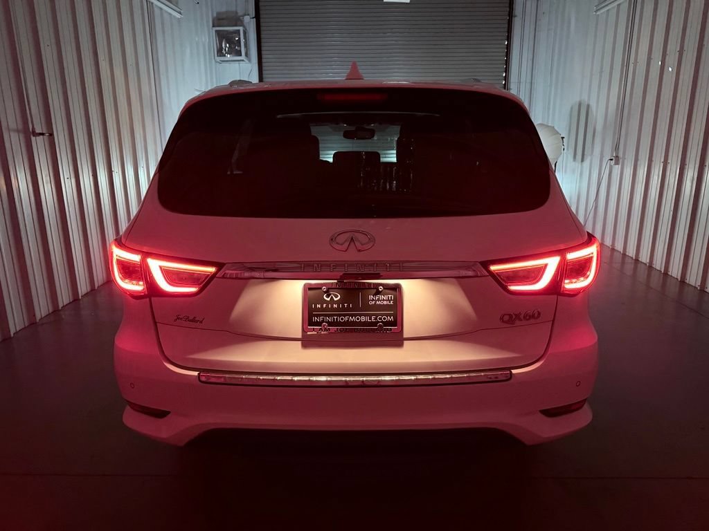 Used 2019 INFINITI QX60 Luxe w/ Essential Package FWD image 8