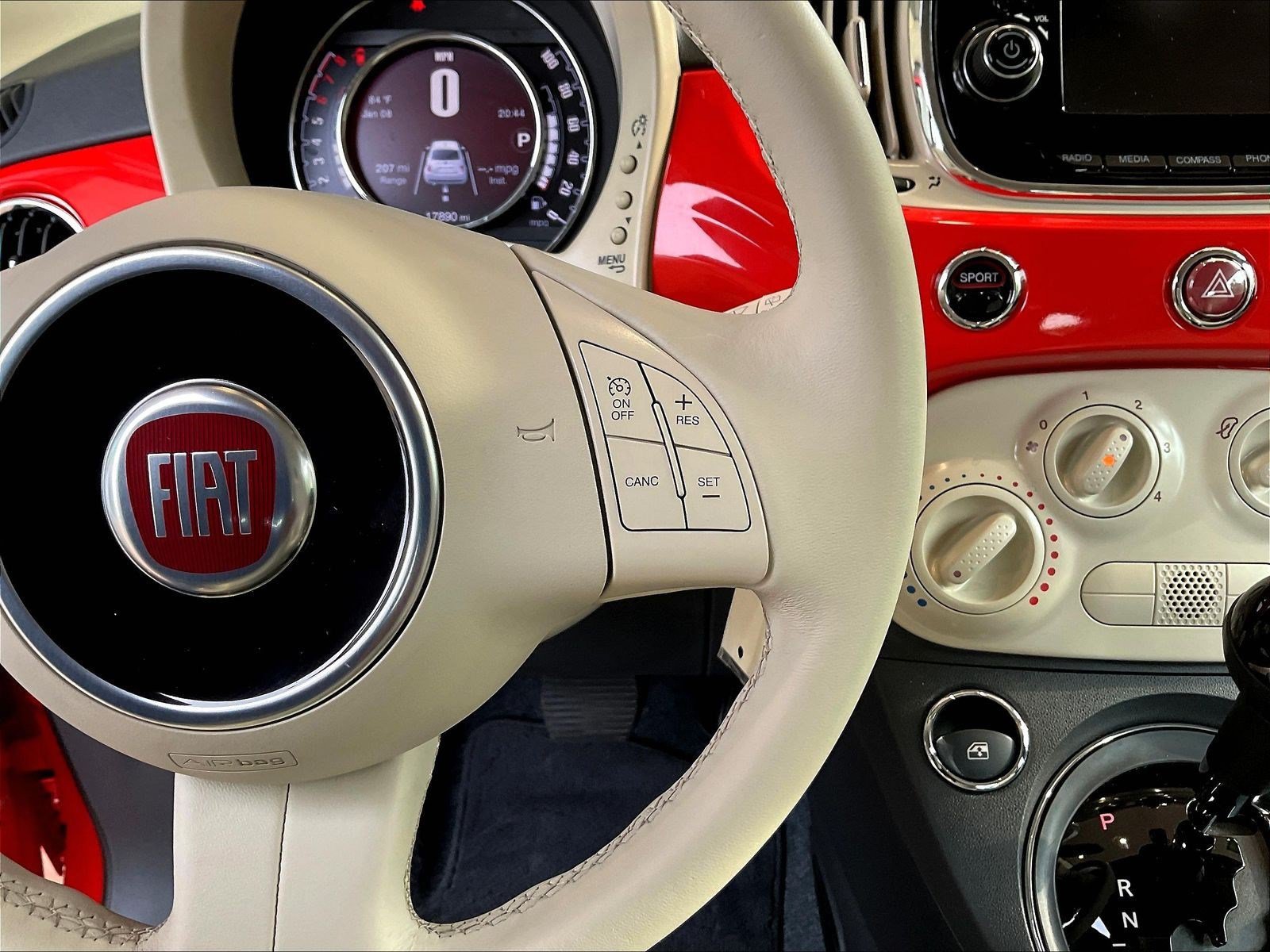 Used 2017 FIAT 500 Pop FWD image 11