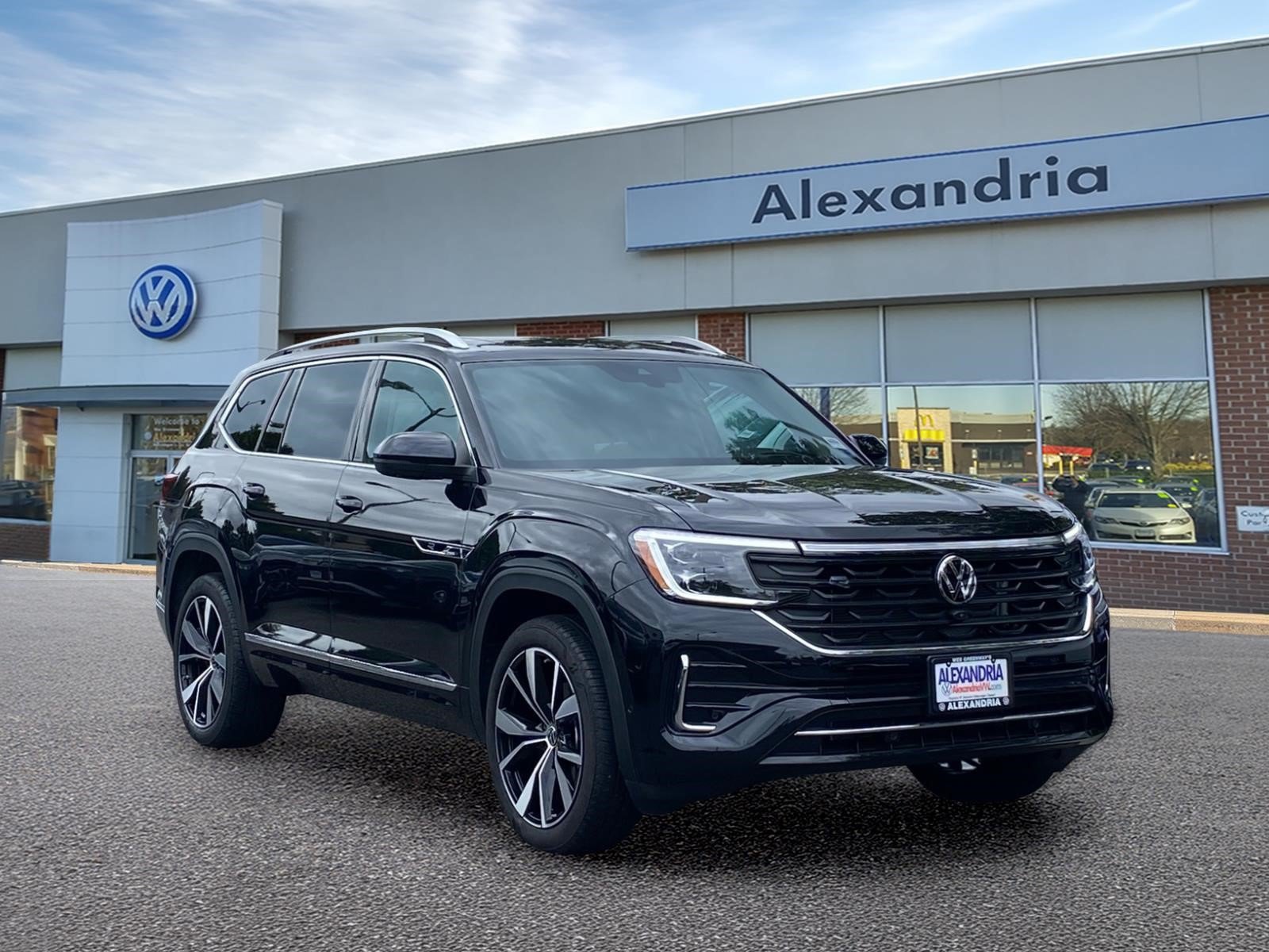 Certified 2026 Volkswagen Atlas SEL Premium R-Line AWD/4WD image 1