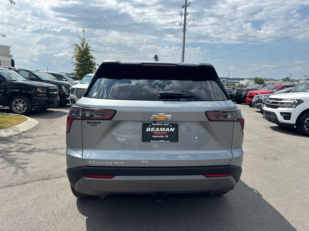 Used 2026 Chevrolet Equinox LT w/ Convenience Package II AWD/4WD image 6