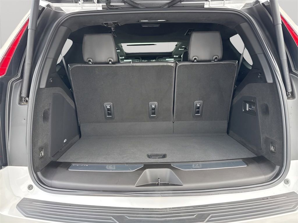 Used 2024 Cadillac Escalade Premium Luxury Platinum image 26