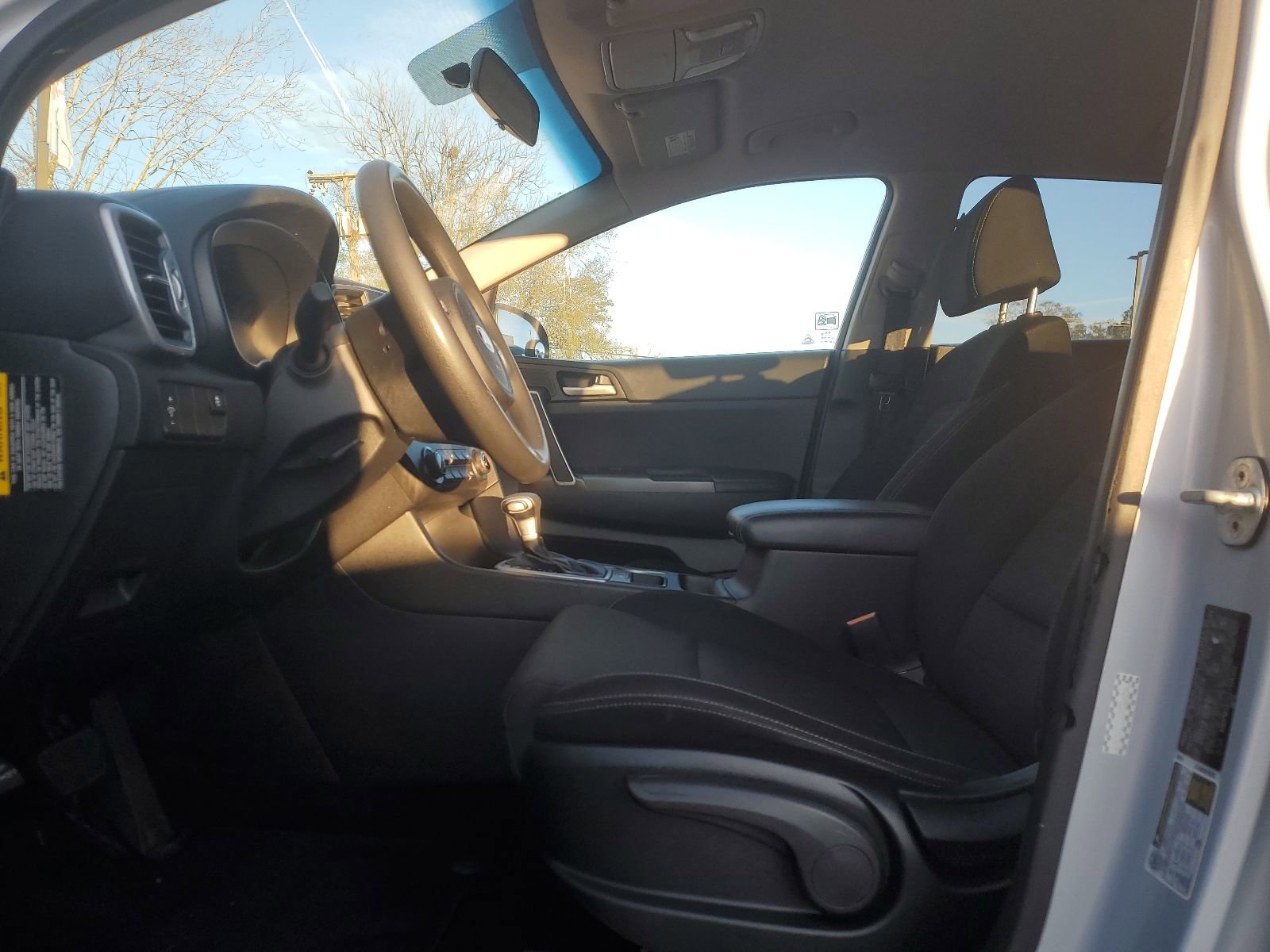 Used 2018 Kia Sportage LX image 8