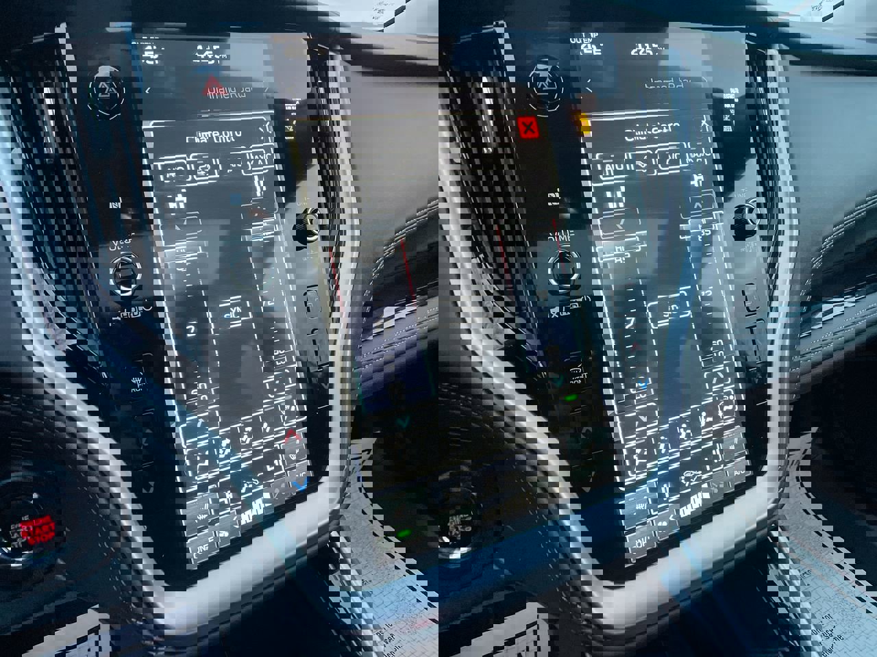 Used 2025 Subaru Outback Limited image 20