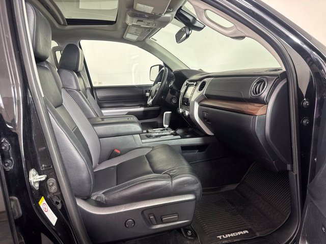 Used 2018 Toyota Tundra Limited w/ Limited Premium Package AWD/4WD image 4