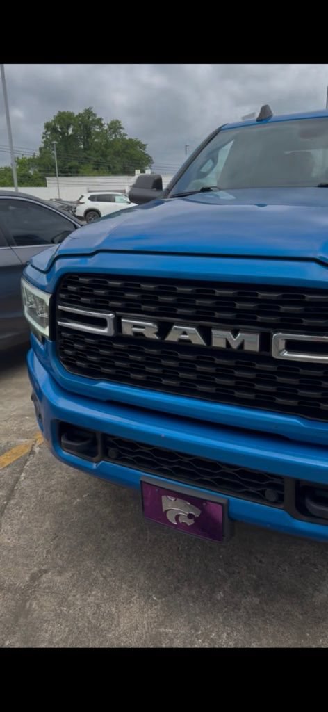 Used 2022 RAM 2500 Big Horn w/ Level C Equiment Group AWD/4WD image 2