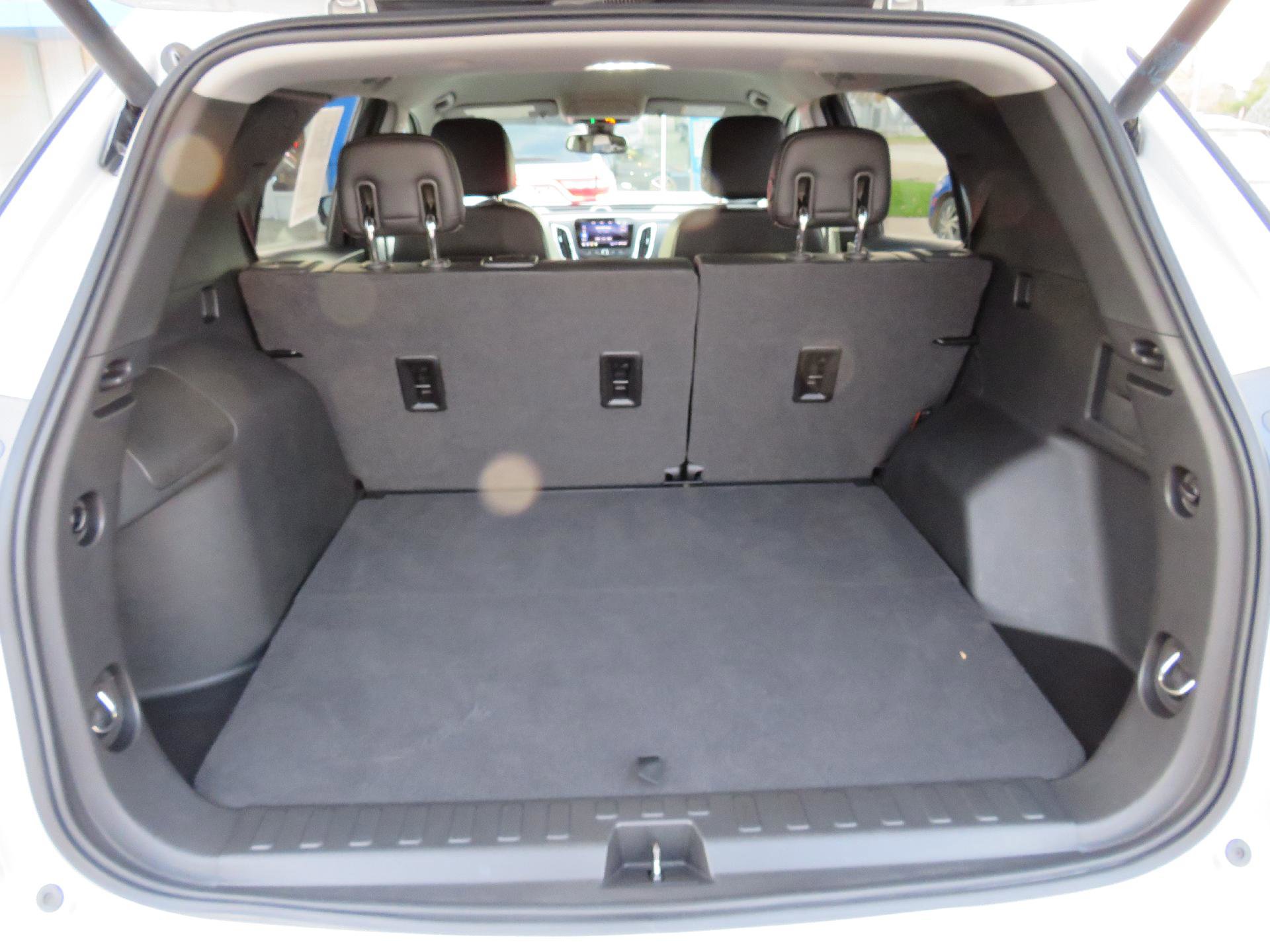 Used 2020 Chevrolet Equinox Premier image 9