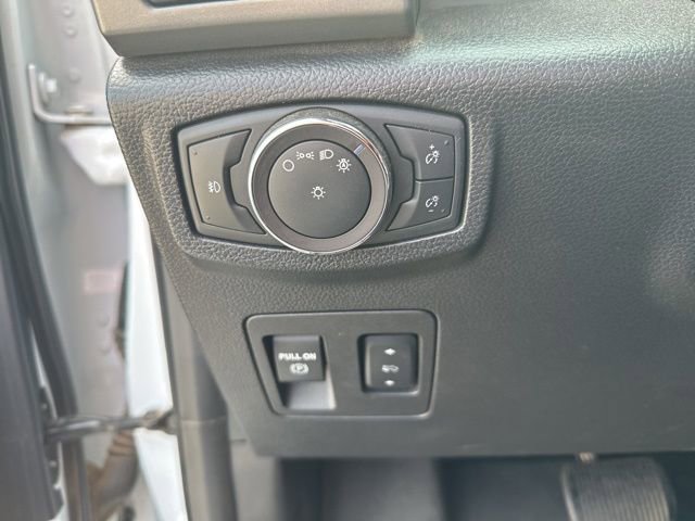 Used 2019 Ford Expedition Max XLT w/ Equipment Group 202A AWD/4WD image 12