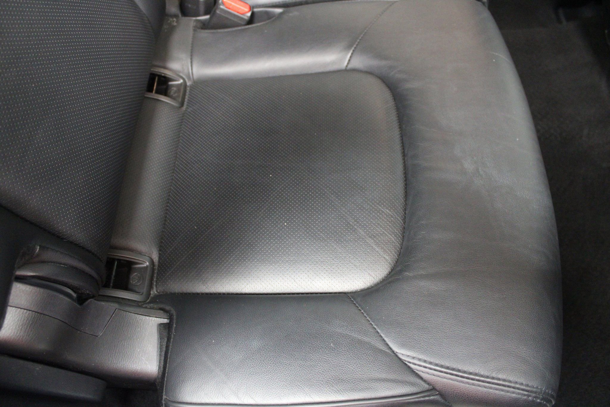 Used 2024 Nissan Armada SL image 28