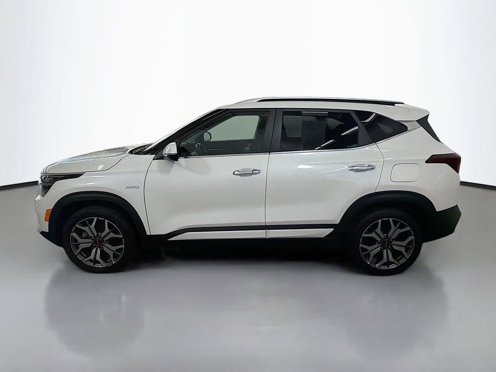 Used 2023 Kia Seltos SX w/ SX Sunroof Package AWD/4WD image 6