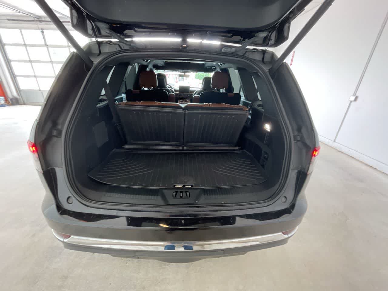 Used 2021 Lincoln Aviator Reserve w/ Equipment Group 202A AWD/4WD image 25