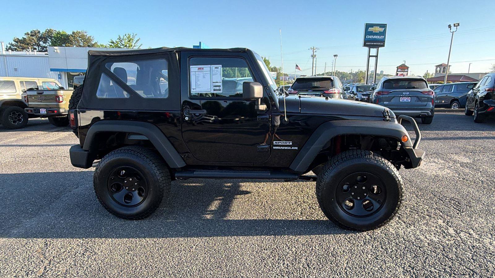 Used 2012 Jeep Wrangler Sport AWD/4WD image 4