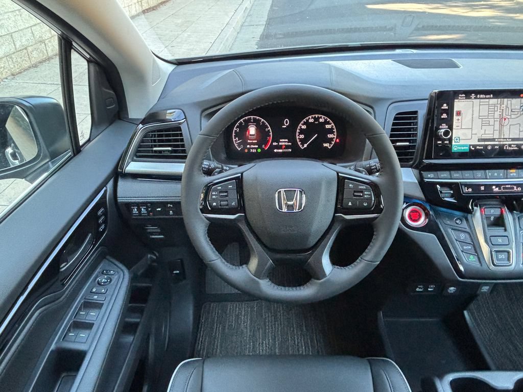 New 2026 Honda Odyssey Touring image 13